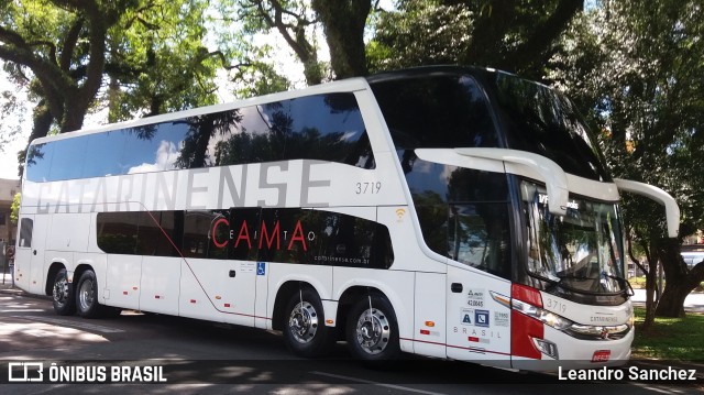 Auto Viação Catarinense 3719 na cidade de Curitiba, Paraná, Brasil, por Leandro Sanchez. ID da foto: 7414802.