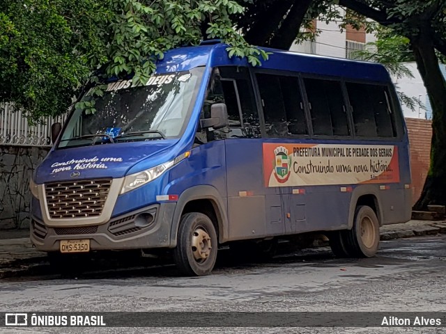 Ônibus Particulares 5350 na cidade de Belo Horizonte, Minas Gerais, Brasil, por Ailton Alves. Número da foto: #7411838.