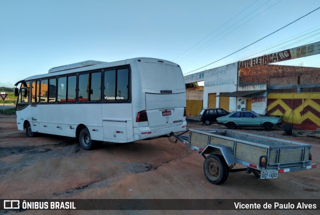 Líder Turismo 9936 na cidade de Cândido Sales, Bahia, Brasil, por Vicente de Paulo Alves. Número da foto: #7414478.