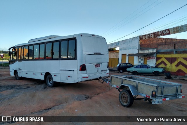 Líder Turismo 9936 na cidade de Cândido Sales, Bahia, Brasil, por Vicente de Paulo Alves. ID da foto: 7414478.