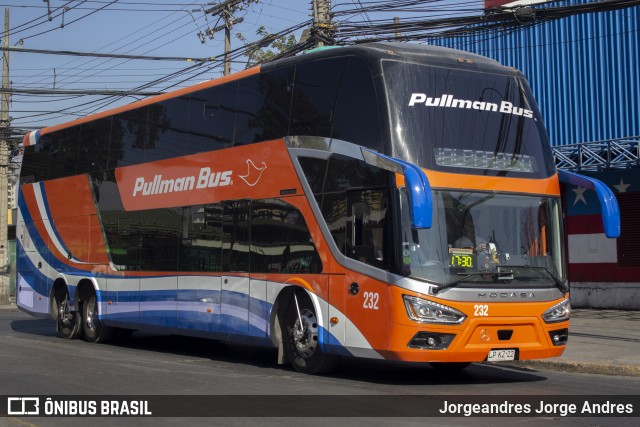 Pullman Bus 232 na cidade de Santiago, Santiago, Metropolitana de Santiago, Chile, por Jorgeandres Jorge Andres. ID da foto: 7415166.