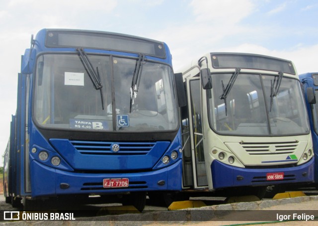 Ônibus Particulares 1.310 na cidade de Olinda, Pernambuco, Brasil, por Igor Felipe. Número da foto: #7417681.