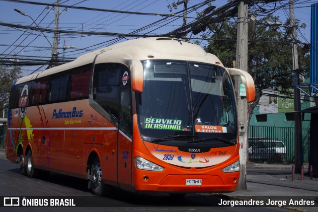 Pullman Bus 2830 na cidade de Santiago, Santiago, Metropolitana de Santiago, Chile, por Jorgeandres Jorge Andres. ID da foto: 7423068.