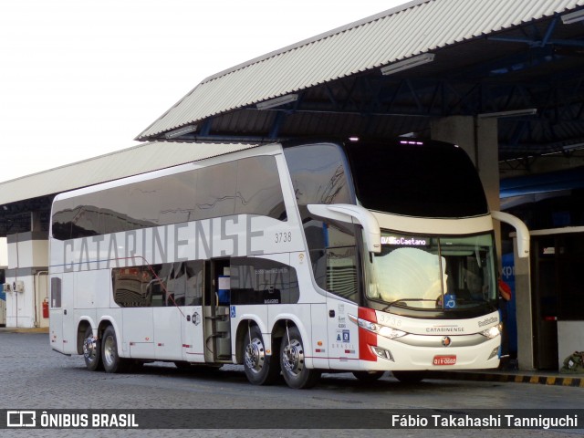 Auto Viação Catarinense 3738 na cidade de São Paulo, São Paulo, Brasil, por Fábio Takahashi Tanniguchi. ID da foto: 7421658.