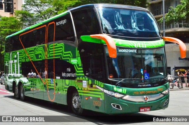 UTIL - União Transporte Interestadual de Luxo 13907 na cidade de Belo Horizonte, Minas Gerais, Brasil, por Eduardo Ribeiro. Número da foto: #7421600.