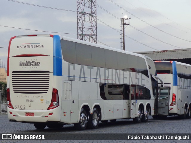 Auto Viação Catarinense 3702 na cidade de São Paulo, São Paulo, Brasil, por Fábio Takahashi Tanniguchi. ID da foto: 7421679.