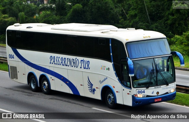 Passarinho Tur 004 na cidade de Santa Isabel, São Paulo, Brasil, por Rudnei Aparecido da Silva. ID da foto: 7422050.