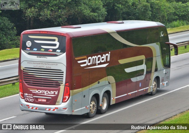 Bompani Turismo 1700 na cidade de Santa Isabel, São Paulo, Brasil, por Rudnei Aparecido da Silva. Número da foto: #7425038.