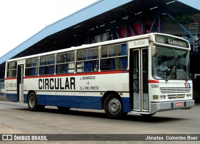Transporte Coletivo Célico 1380 na cidade de São José do Rio Preto, São Paulo, Brasil, por Jônatas  Colombo Boer. Número da foto: #7425192.