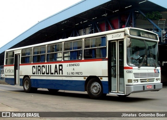 Transporte Coletivo Célico 1380 na cidade de São José do Rio Preto, São Paulo, Brasil, por Jônatas  Colombo Boer. ID da foto: 7425192.