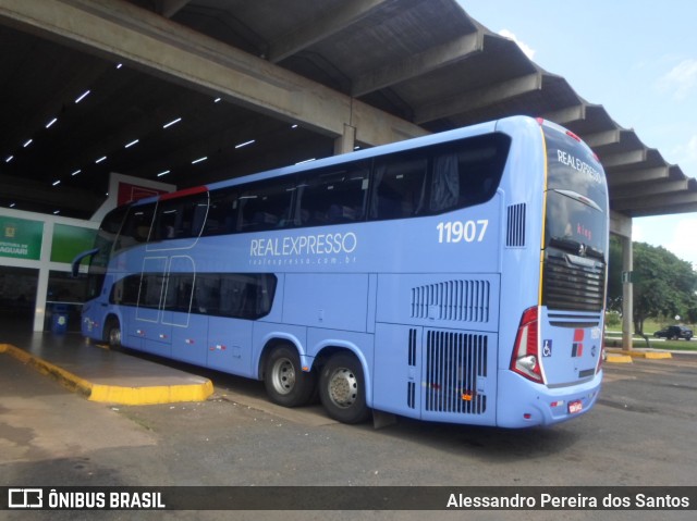 Real Expresso 11907 na cidade de Araguari, Minas Gerais, Brasil, por Alessandro Pereira dos Santos. ID da foto: 7423712.