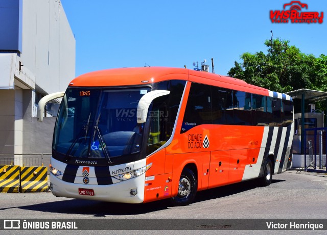Viação Cidade do Aço RJ 174.070 na cidade de Rio de Janeiro, Rio de Janeiro, Brasil, por Victor Henrique. Número da foto: #7430174.