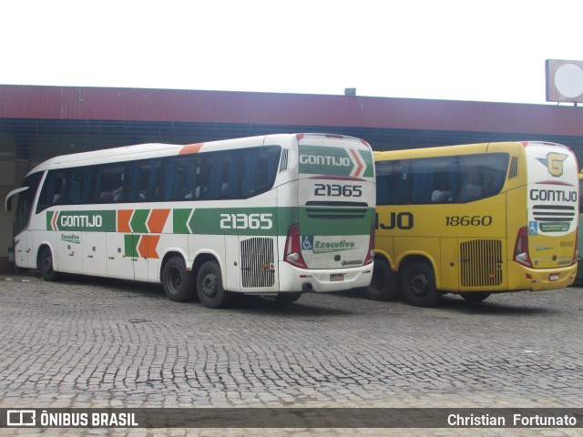 Empresa Gontijo de Transportes 21365 na cidade de Leopoldina, Minas Gerais, Brasil, por Christian  Fortunato. ID da foto: 7434511.