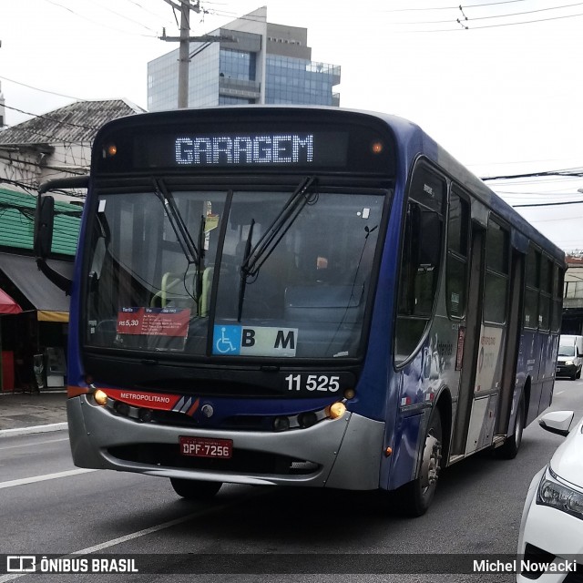 Viação Pirajuçara 11.525 na cidade de São Paulo, São Paulo, Brasil, por Michel Nowacki. Número da foto: #7438746.