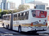 Companhia Carris Porto-Alegrense 0606 na cidade de Porto Alegre, Rio Grande do Sul, Brasil, por Eduardo Rodrigues. Número da foto: #:id.