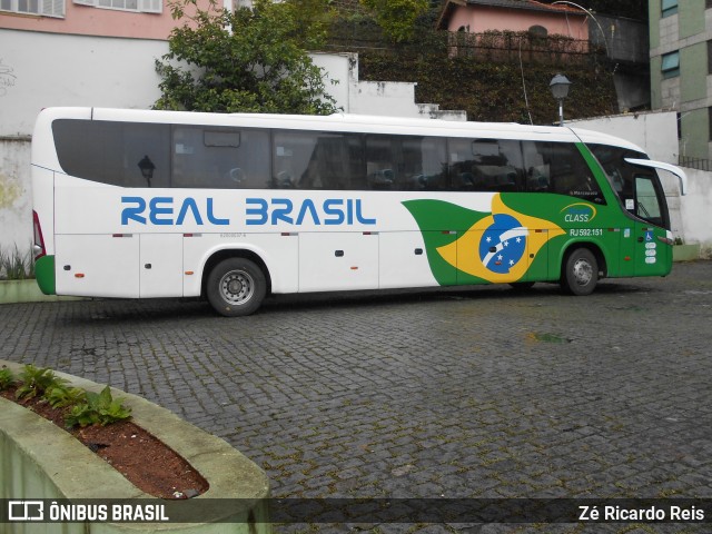 Real Brasil Turismo RJ 592.151 na cidade de Petrópolis, Rio de Janeiro, Brasil, por Zé Ricardo Reis. Número da foto: #7446086.