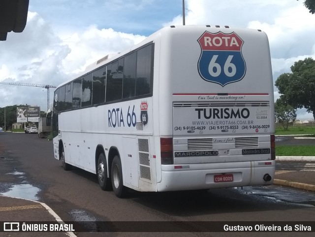 Ônibus Particulares 7000 na cidade de Araguari, Minas Gerais, Brasil, por Gustavo Oliveira da Silva. ID da foto: 7444753.