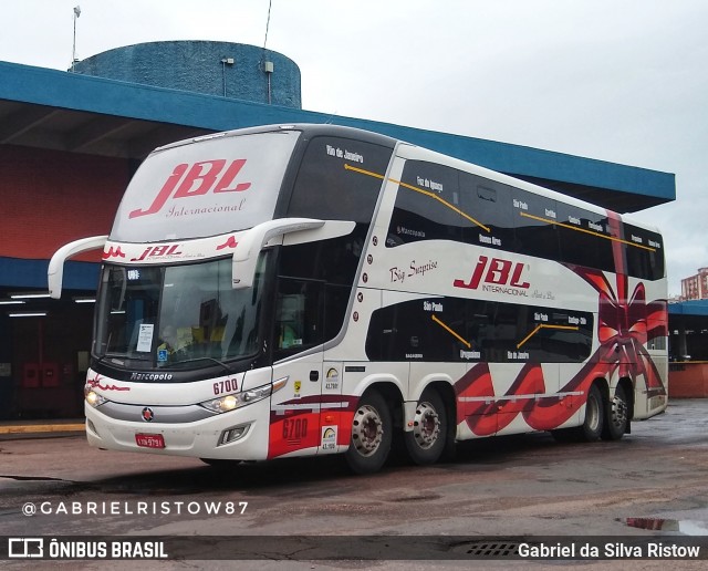 JBL Turismo 6700 na cidade de Porto Alegre, Rio Grande do Sul, Brasil, por Gabriel da Silva Ristow. Número da foto: #7449433.