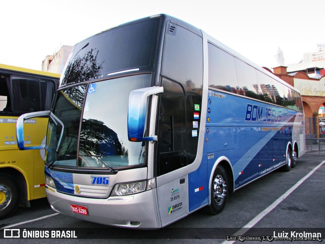 Bom Jesus Turismo 705 na cidade de Aparecida, São Paulo, Brasil, por Luiz Krolman. Número da foto: #7451282.