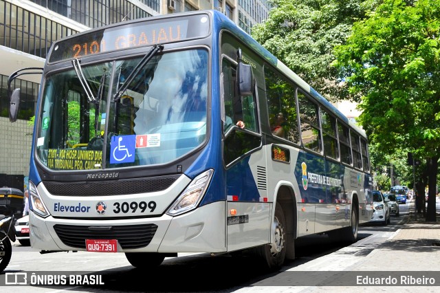Coletivos São Lucas 30999 na cidade de Belo Horizonte, Minas Gerais, Brasil, por Eduardo Ribeiro. Número da foto: #7458281.
