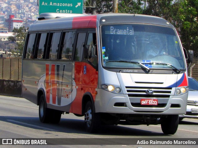 WV Tour 5533 na cidade de Belo Horizonte, Minas Gerais, Brasil, por Adão Raimundo Marcelino. ID da foto: 7458116.