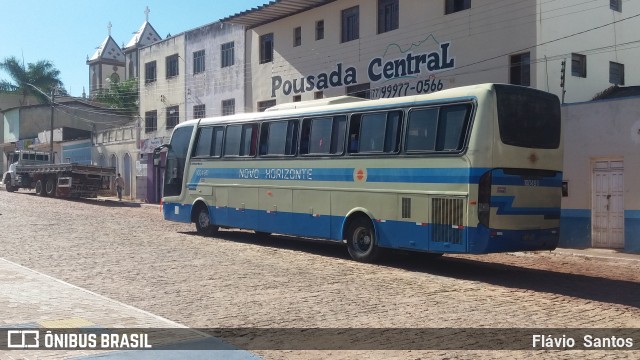 Viação Novo Horizonte 1004911 na cidade de Barra da Estiva, Bahia, Brasil, por Flávio  Santos. ID da foto: 7458688.