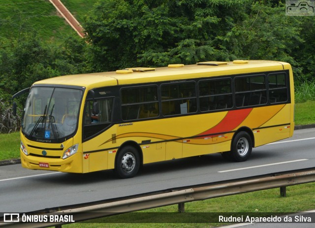Ônibus Particulares 4196 na cidade de Santa Isabel, São Paulo, Brasil, por Rudnei Aparecido da Silva. Número da foto: #7459231.