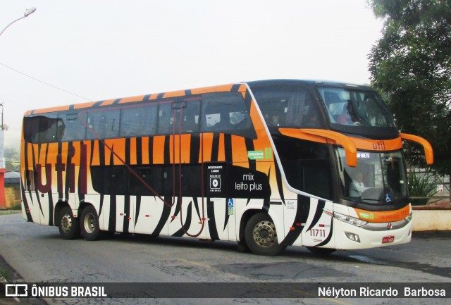 UTIL - União Transporte Interestadual de Luxo 11711 na cidade de Lavras, Minas Gerais, Brasil, por Nélyton Ricardo  Barbosa. Número da foto: #7462826.
