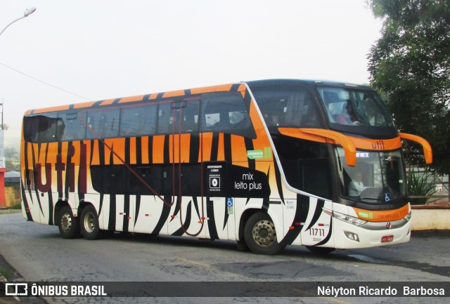 UTIL - União Transporte Interestadual de Luxo 11711 na cidade de Lavras, Minas Gerais, Brasil, por Nélyton Ricardo  Barbosa. ID da foto: 7462826.