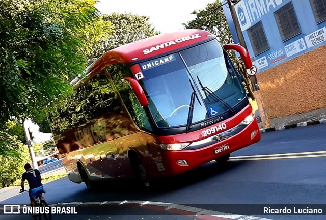 Viação Santa Cruz 209140 na cidade de Itapira, São Paulo, Brasil, por Ricardo Luciano. ID da foto: 7467726.