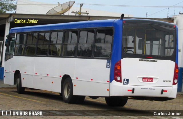 Ônibus Particulares 3143 na cidade de Aparecida de Goiânia, Goiás, Brasil, por Carlos Júnior. Número da foto: #7466918.