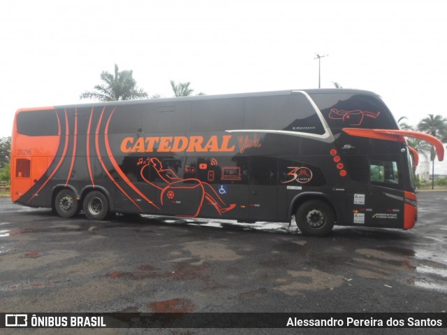 Catedral Turismo 20296 na cidade de Araguari, Minas Gerais, Brasil, por Alessandro Pereira dos Santos. ID da foto: 7465257.