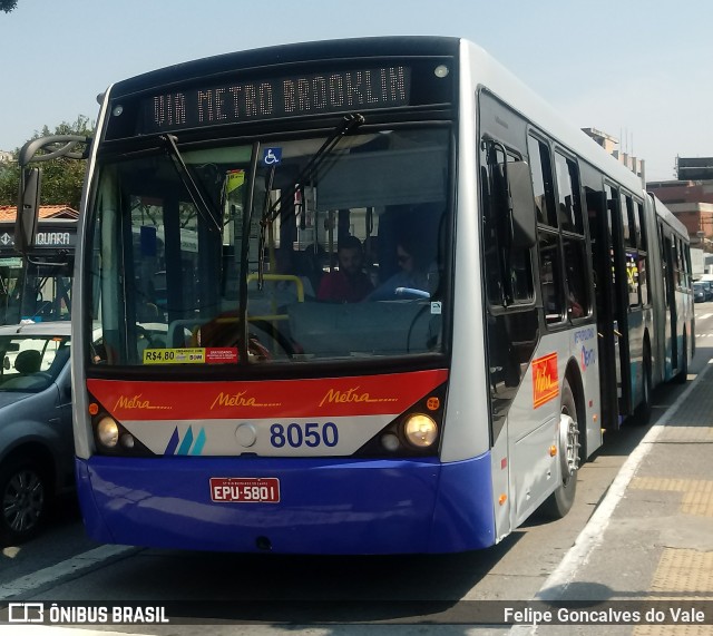 Metra - Sistema Metropolitano de Transporte 8050 na cidade de São Paulo, São Paulo, Brasil, por Felipe Goncalves do Vale. ID da foto: 7469039.