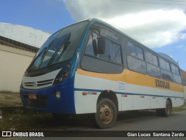 Escolares 4630 na cidade de Ji-Paraná, Rondônia, Brasil, por Gian Lucas  Santana Zardo. Número da foto: #7471074.