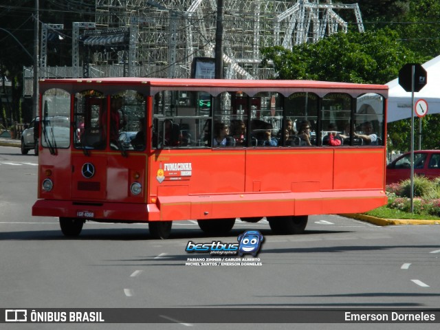 Fumacinha Turismo 4068 na cidade de Gramado, Rio Grande do Sul, Brasil, por Emerson Dorneles. ID da foto: 7474987.