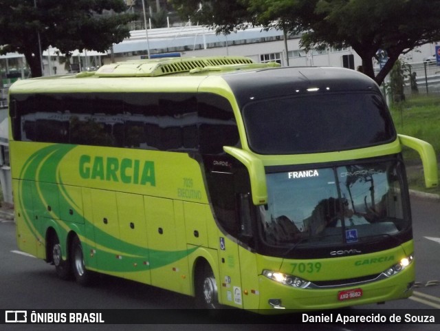 Viação Garcia 7039 na cidade de Ribeirão Preto, São Paulo, Brasil, por Daniel Aparecido de Souza. Número da foto: #7476082.
