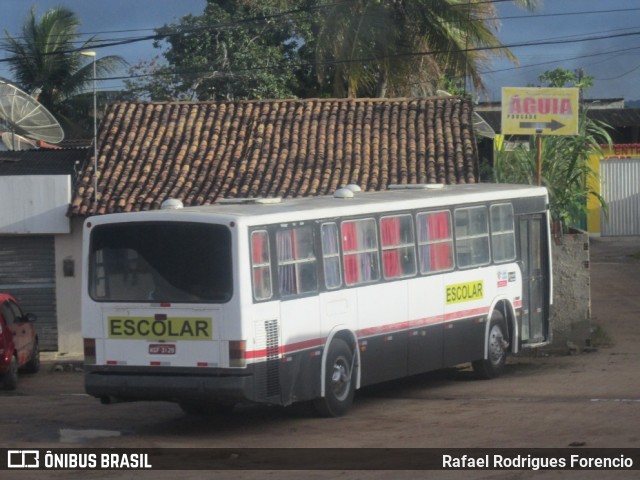 Ônibus Particulares KGF3129 na cidade de Junqueiro, Alagoas, Brasil, por Rafael Rodrigues Forencio. ID da foto: 7388416.