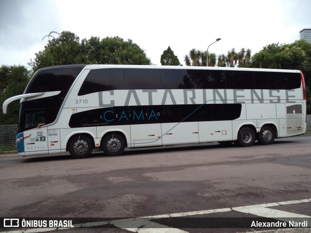 Auto Viação Catarinense 3710 na cidade de Curitiba, Paraná, Brasil, por Alexandre Rodrigo. ID da foto: 7479990.