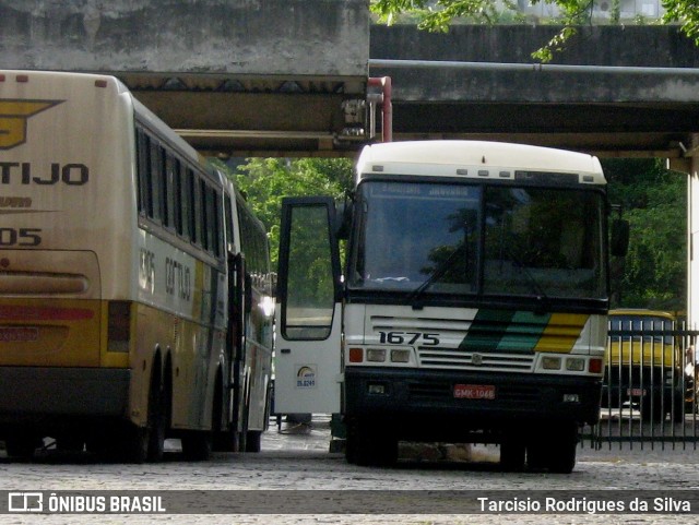 Empresa Gontijo de Transportes 1675 na cidade de Belo Horizonte, Minas Gerais, Brasil, por Tarcisio Rodrigues da Silva. ID da foto: 7482593.