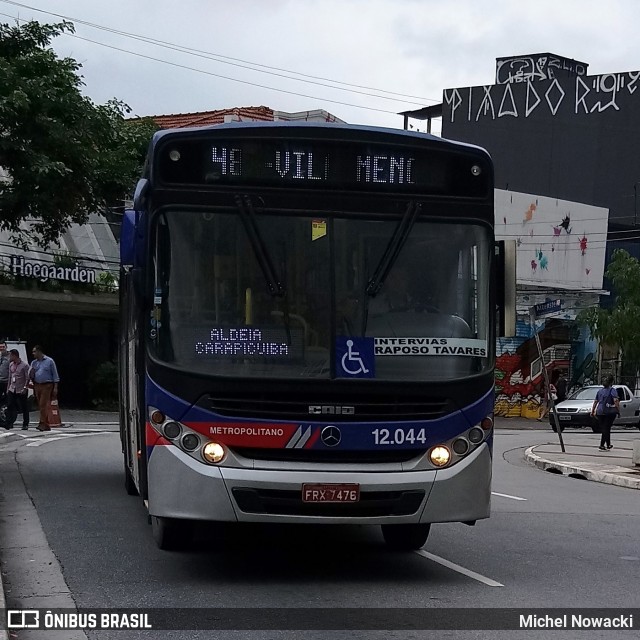 Auto Viação Bragança Metropolitana > Viação Raposo Tavares 12.044 na cidade de São Paulo, São Paulo, Brasil, por Michel Nowacki. Número da foto: #7392747.