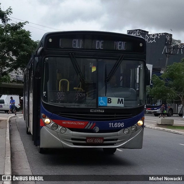 Viação Pirajuçara 11.696 na cidade de São Paulo, São Paulo, Brasil, por Michel Nowacki. ID da foto: 7392562.