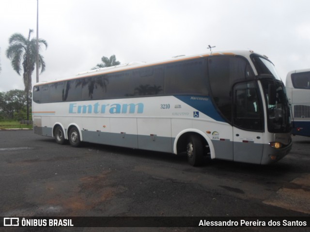 Emtram 3210 na cidade de Araguari, Minas Gerais, Brasil, por Alessandro Pereira dos Santos. Número da foto: #7392529.