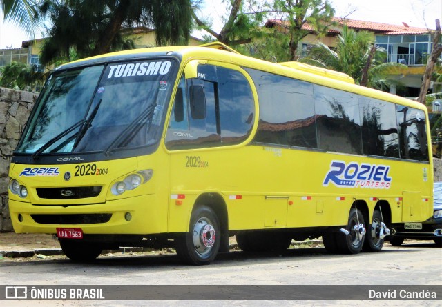 Roziel Turismo 20292004 na cidade de Fortaleza, Ceará, Brasil, por David Candéa. Número da foto: #7397320.