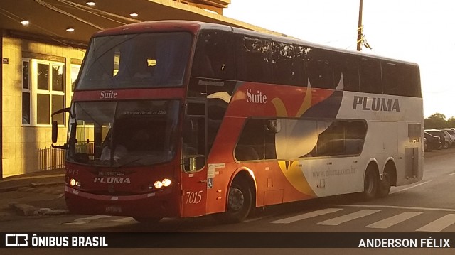 Pluma Conforto e Turismo 7015 na cidade de Foz do Iguaçu, Paraná, Brasil, por ANDERSON FÉLIX. Número da foto: #7394960.