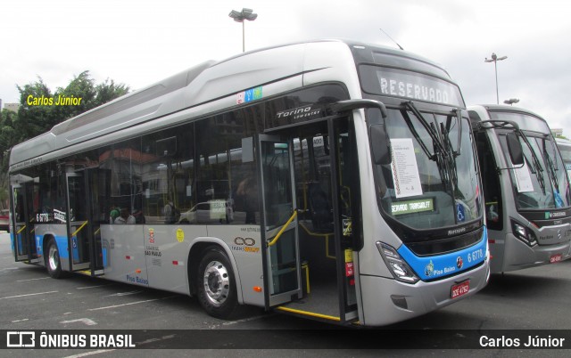 Transwolff Transportes e Turismo 6 6778 na cidade de São Paulo, São Paulo, Brasil, por Carlos Júnior. ID da foto: 7400751.