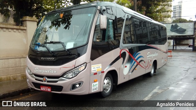 Singular Turismo 120 na cidade de Santos, São Paulo, Brasil, por Agnaldo Penides. ID da foto: 7402206.