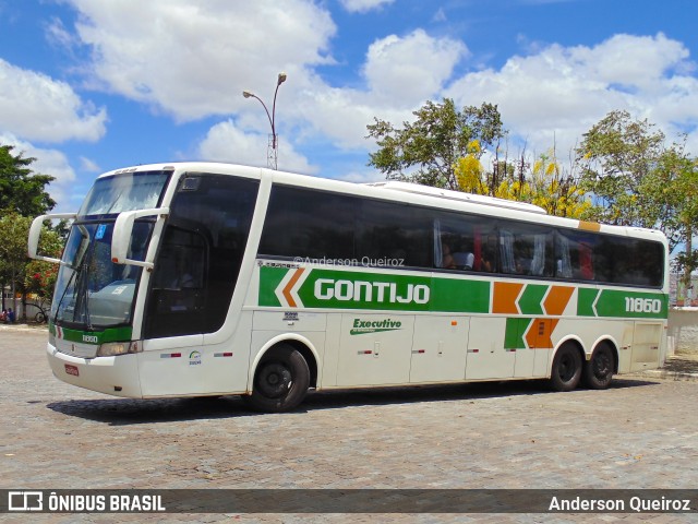 Empresa Gontijo de Transportes 11860 na cidade de Vitória da Conquista, Bahia, Brasil, por Anderson Queiroz. ID da foto: 7403973.