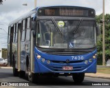Autotrans Transportes Urbanos e Rodoviários 7430 na cidade de Uberlândia, Minas Gerais, Brasil, por Leandro Alves. Número da foto: #:id.