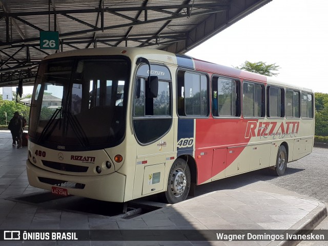 Rizzatti Turismo 480 na cidade de Santa Maria, Rio Grande do Sul, Brasil, por Wagner Domingos Ivanesken. Número da foto: #7408431.