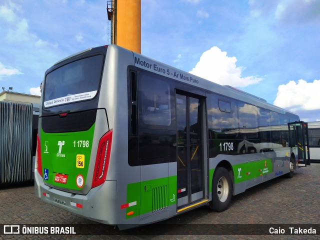 Viação Santa Brígida 1 1798 na cidade de São Paulo, São Paulo, Brasil, por Caio  Takeda. Número da foto: #7410490.
